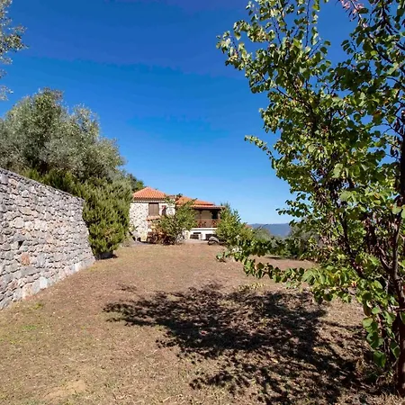 Laconian Collection # Serveika House # Σπίτι διακοπών Kastorion